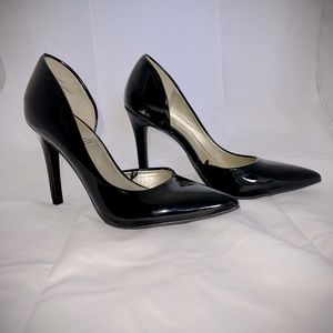 Black patent leather East fifth brand stiletto heel size 5 1/2